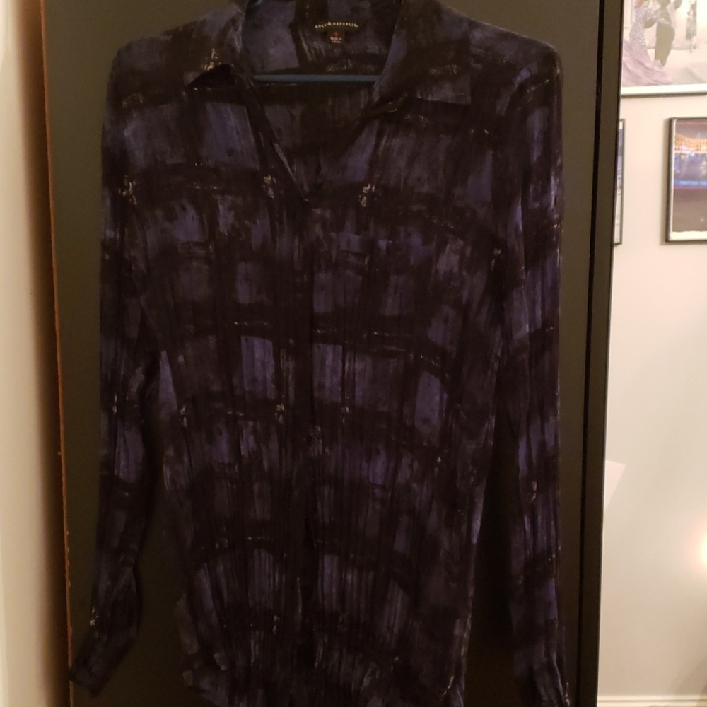 ROCK&REPUBLIC Sheer Button Down